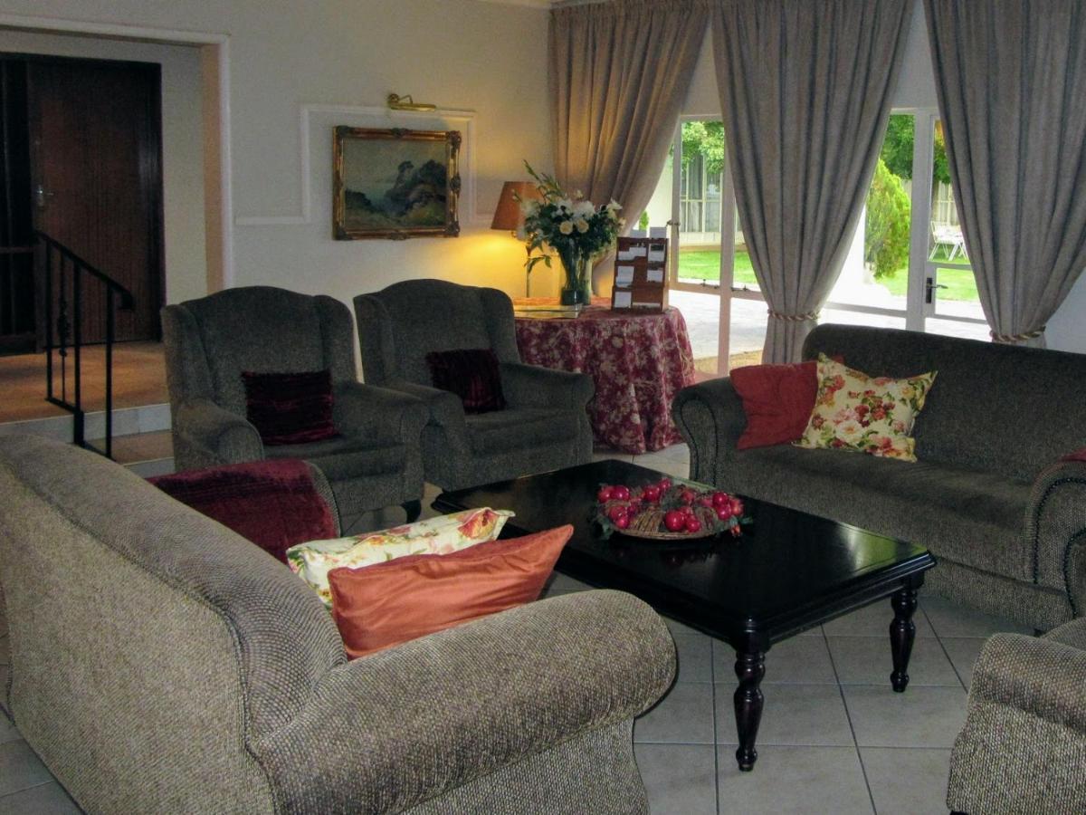 Umtali Country Inn Aliwal North Exterior foto