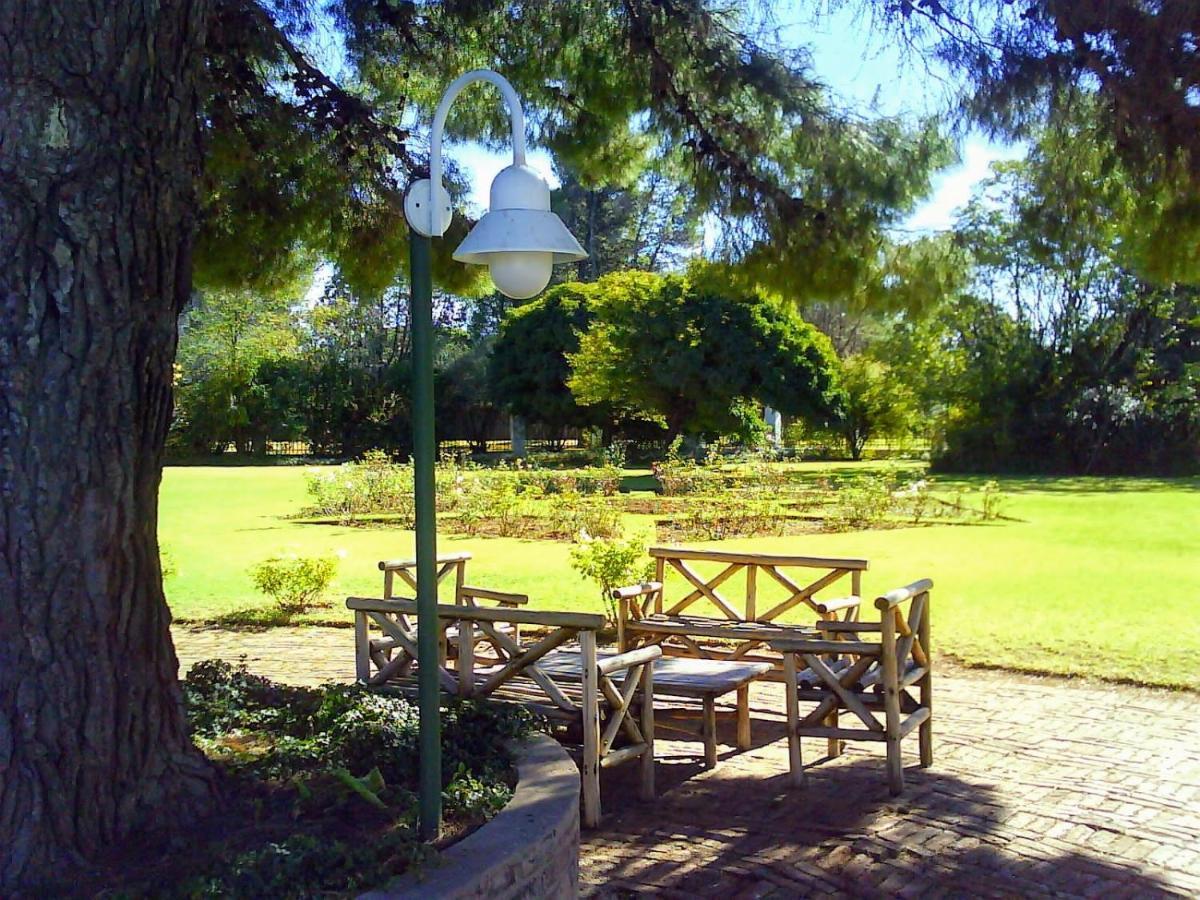 Umtali Country Inn Aliwal North Exterior foto