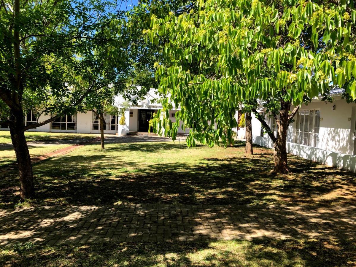 Umtali Country Inn Aliwal North Exterior foto